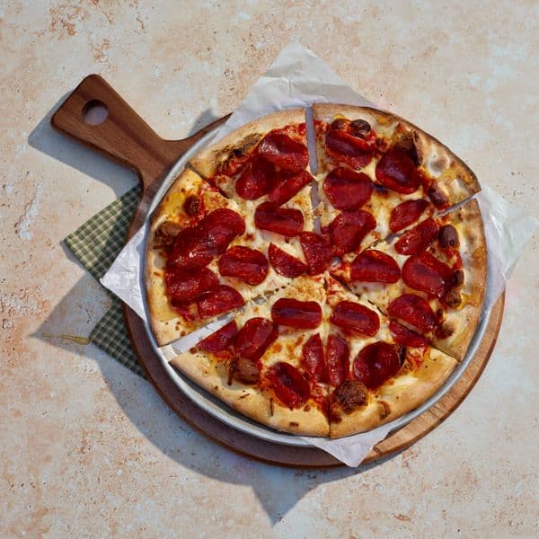 Classic Pepperoni Pizza
