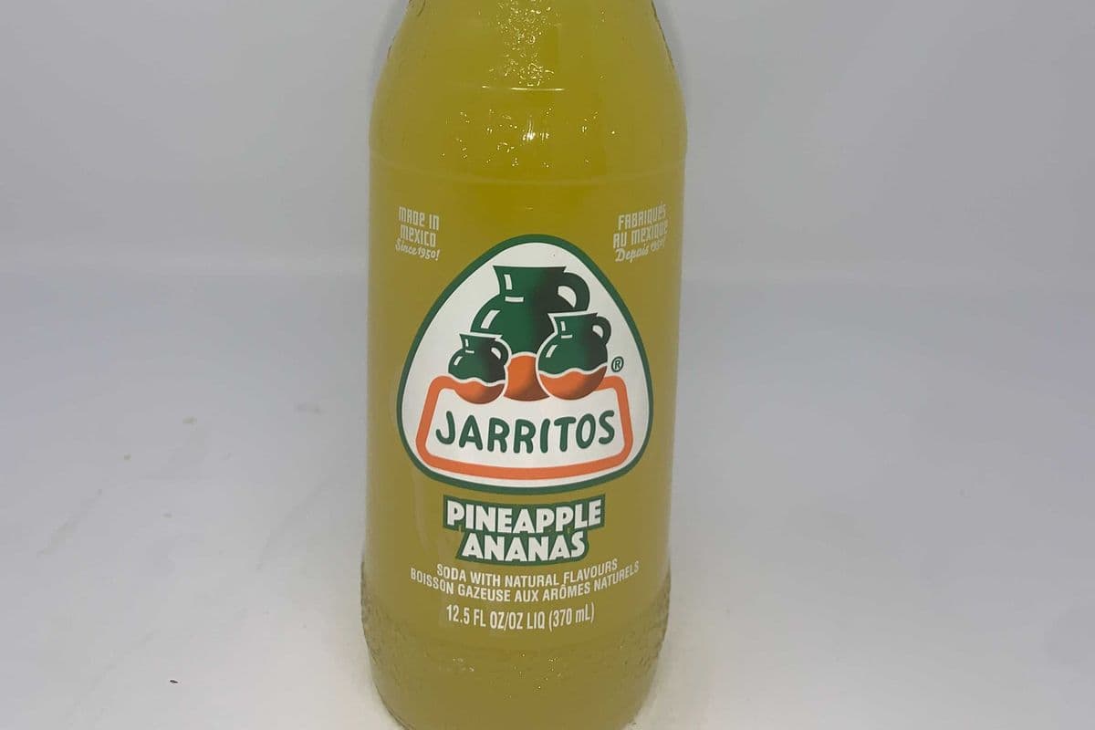 Jarritos Pineapple Soda (370 ml)
