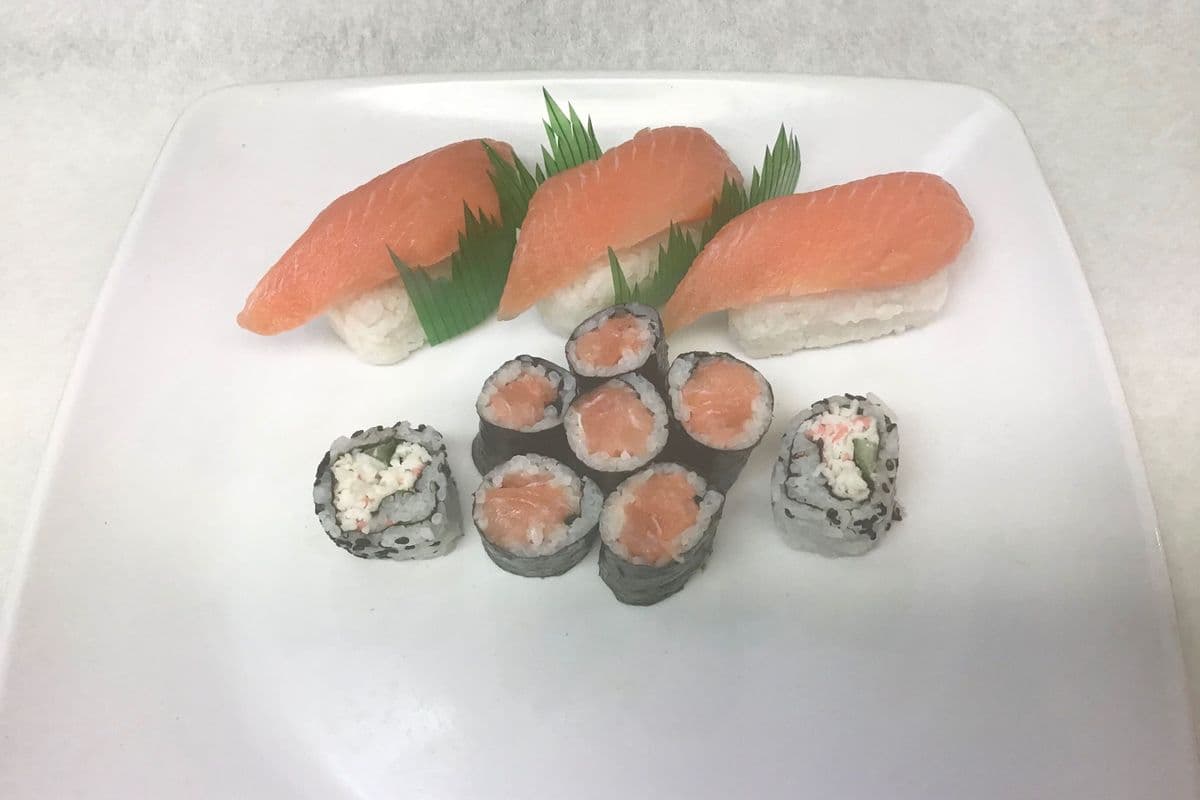 Salmon Lover Combo (11 pcs)
