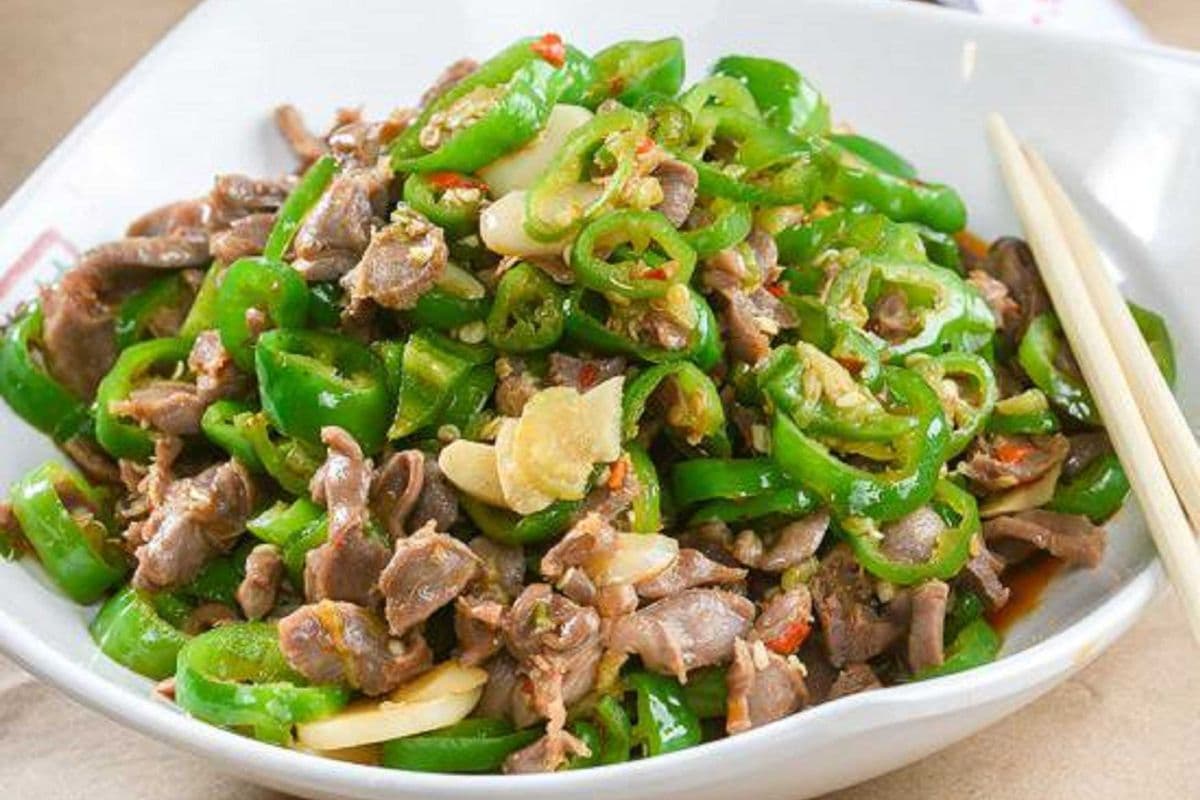 Stir-Fried Chicken Gizzard with Green Pepper 口口脆鸡胗
