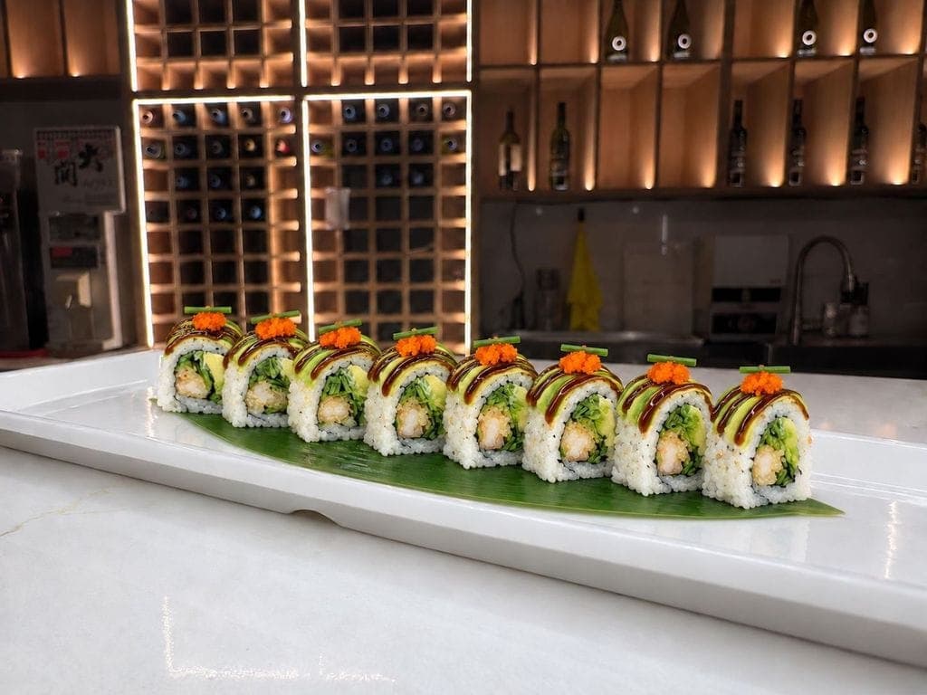 Green Dragon Roll(8 pcs)