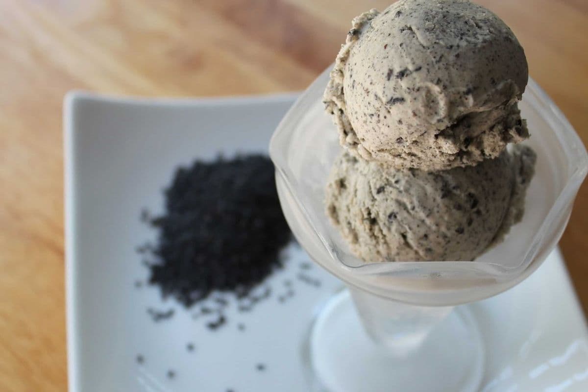 Black Sesame Ice Cream Supplied (黑芝麻冰激凌)