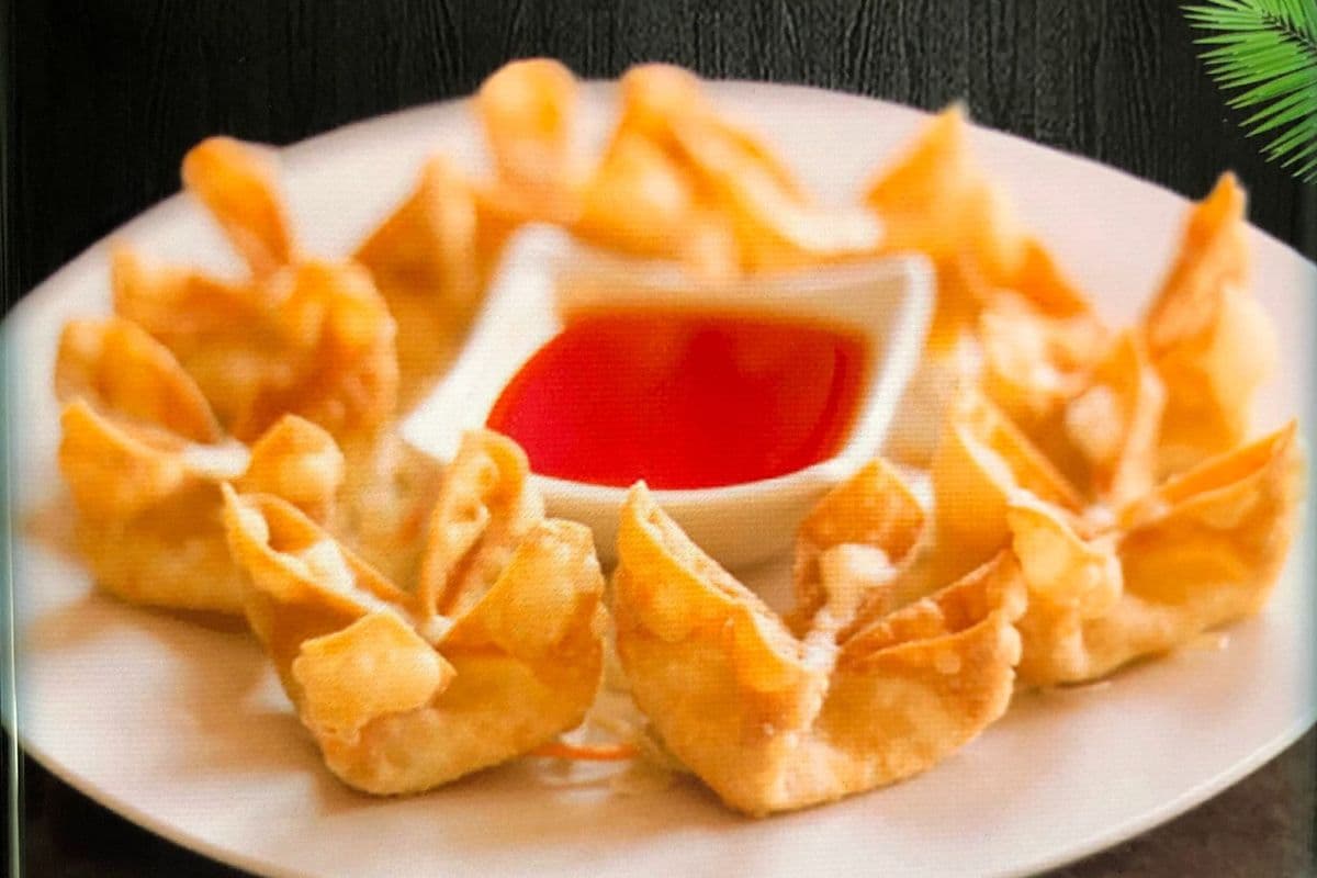 208. Cheese Rangoons 炸蟹角 (6 pcs)