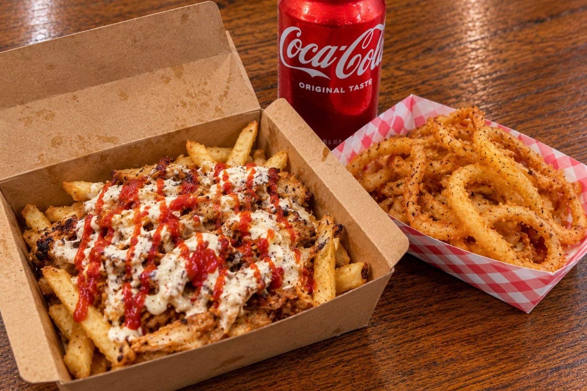 Fries Donair Special + Reg Onion Ring and Pop Combo