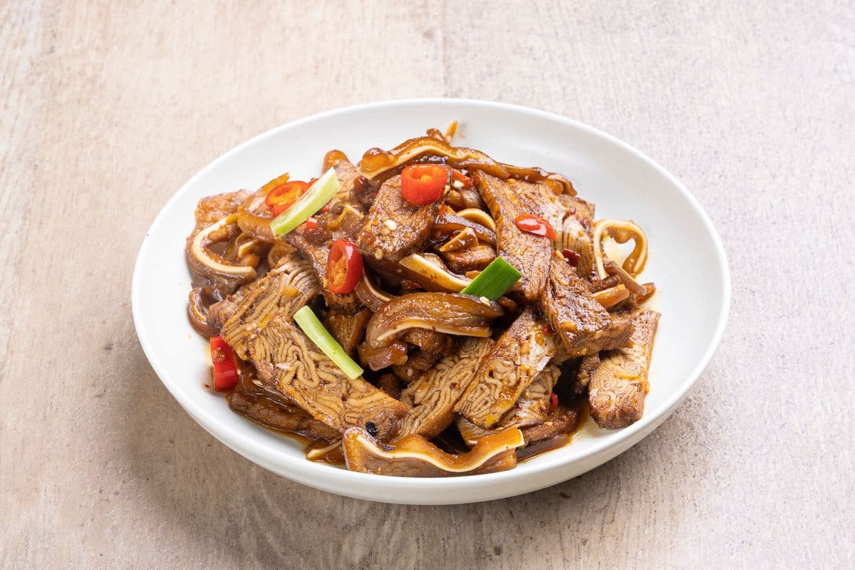 香干猪耳 Sautéed Pig's Ears with Dried Tofu