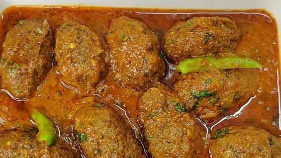 Beef Kabob Curry (WITH RICE OR TWO NAANS)
