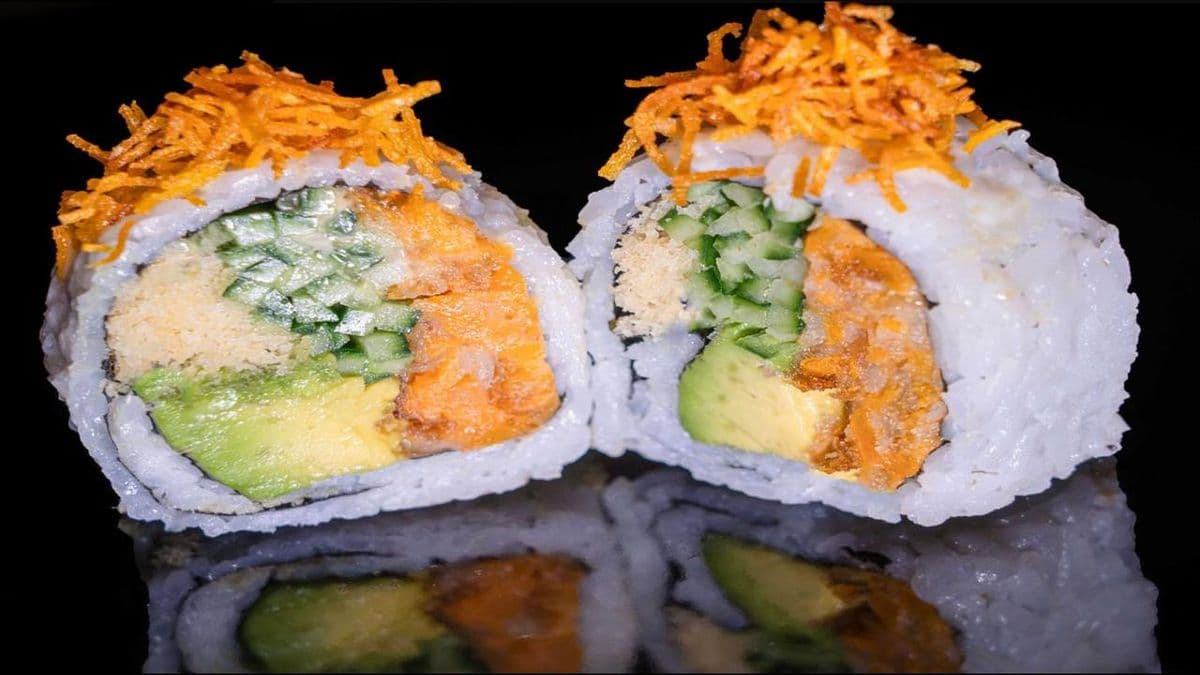 G1. Vegetarian Deluxe Roll (10 pcs)
