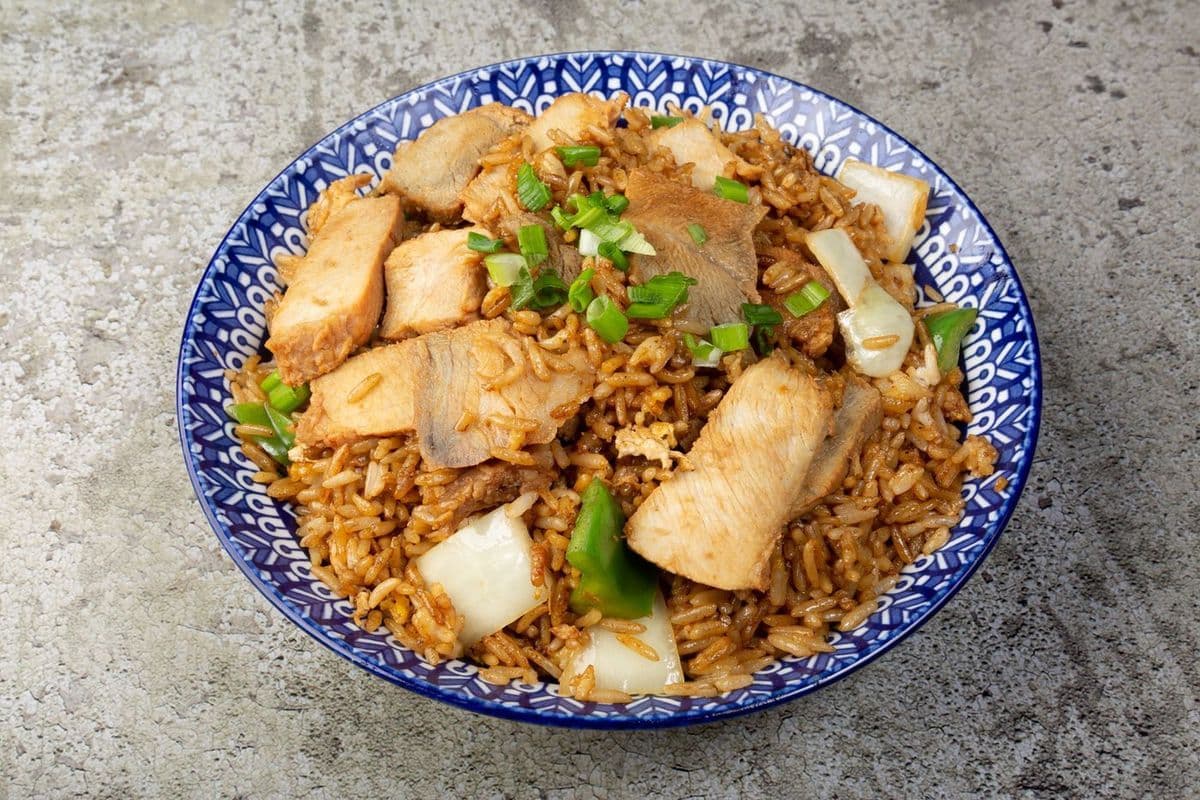 Riz frit au porc BBQ / 叉饭