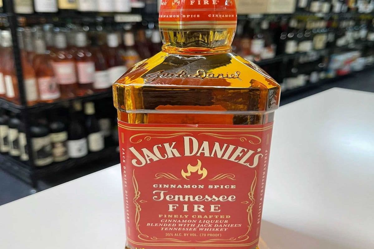 Jack Daniels Fire (750 ml Bottle) (1 x 750ML)