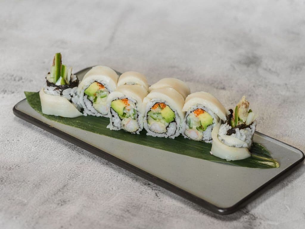 SR03 White Dragon Roll (8pcs)