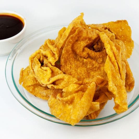 2. Deep-Fried Wontons (8 pcs) with Sweet-and-Sour Sauce
