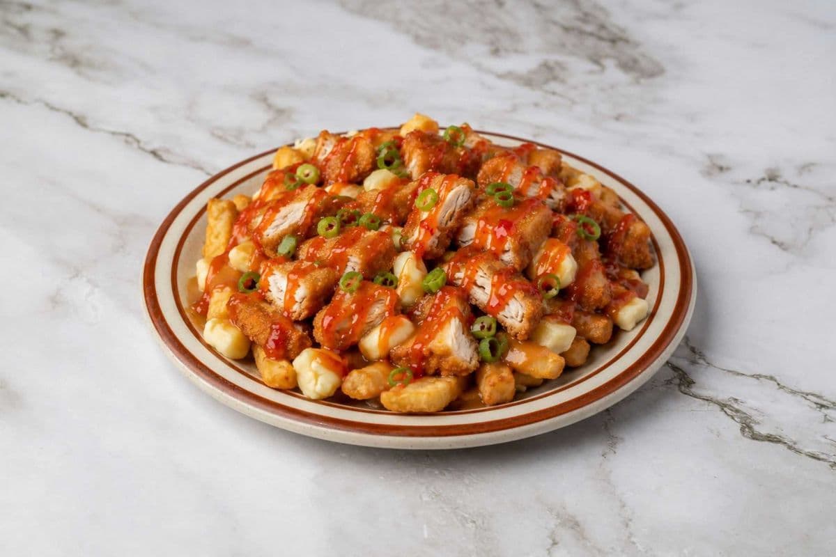 7. Sweet Chili Chicken Poutine