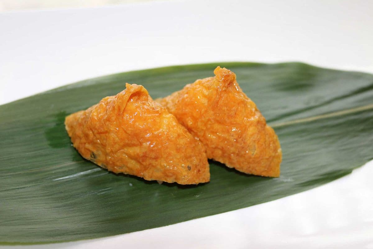 38. Tofu Nigiris (2 pcs)