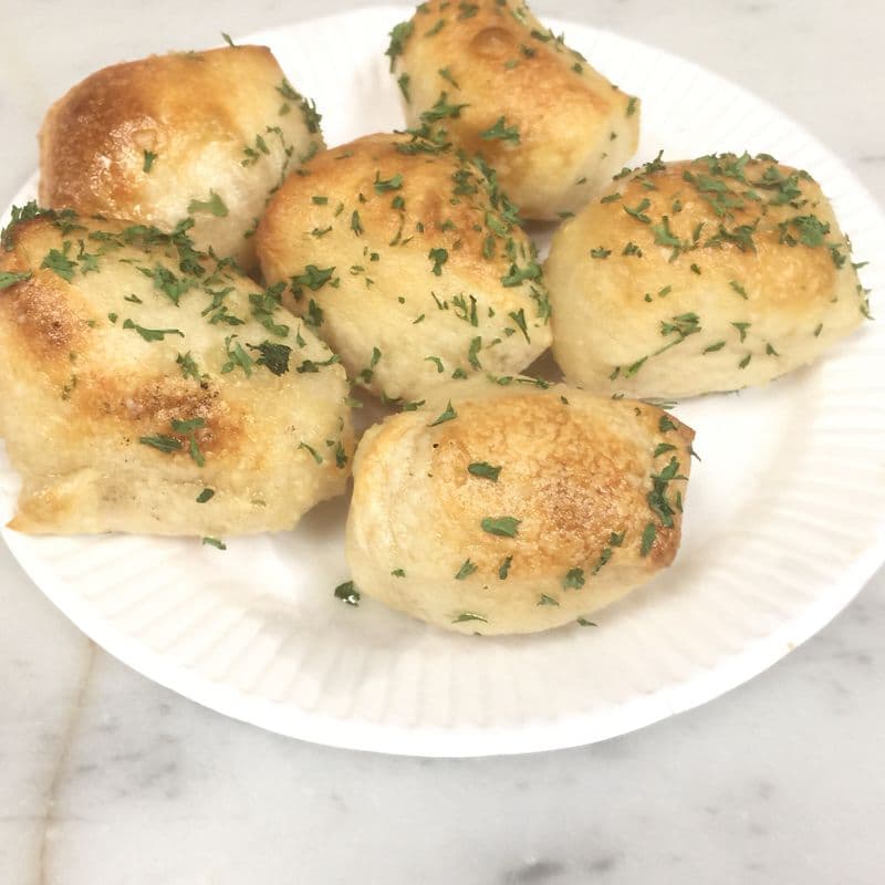 Garlic Knots (6 pcs)