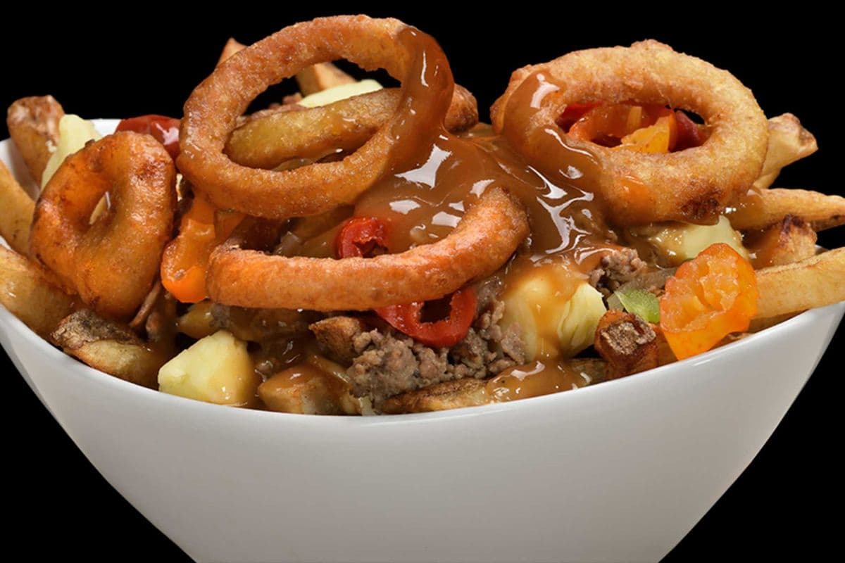 Spicy Onion Ring Poutine (Medium)