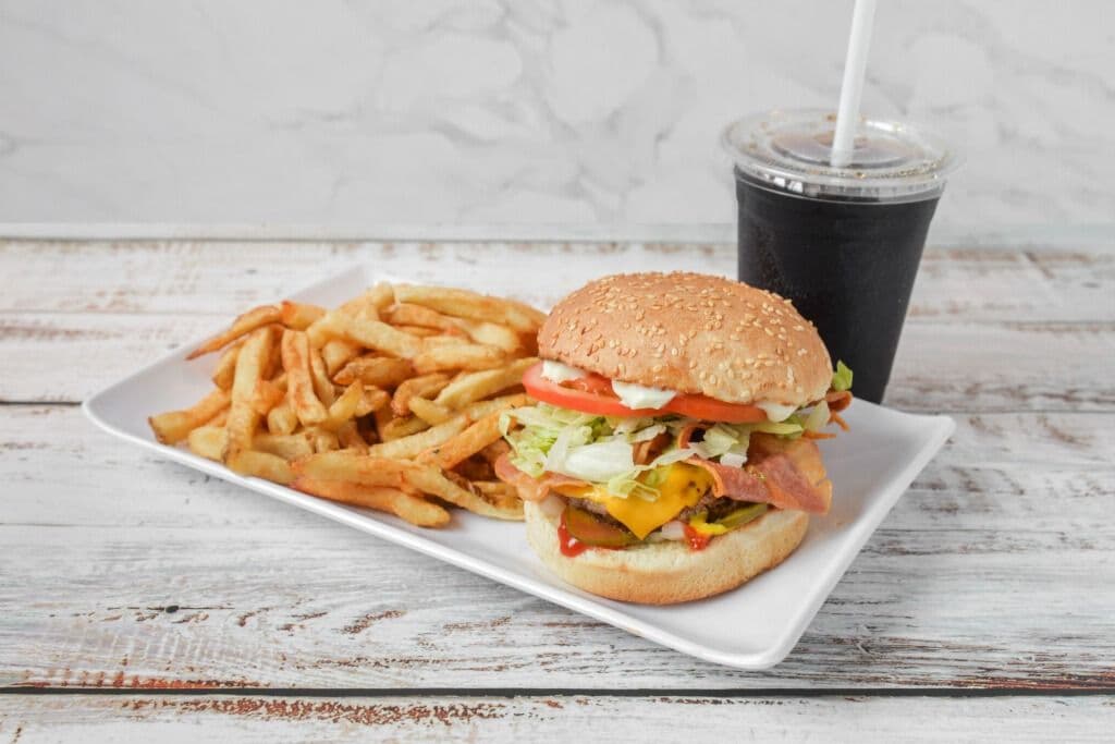 Bacon Deluxe Cheeseburger Combo