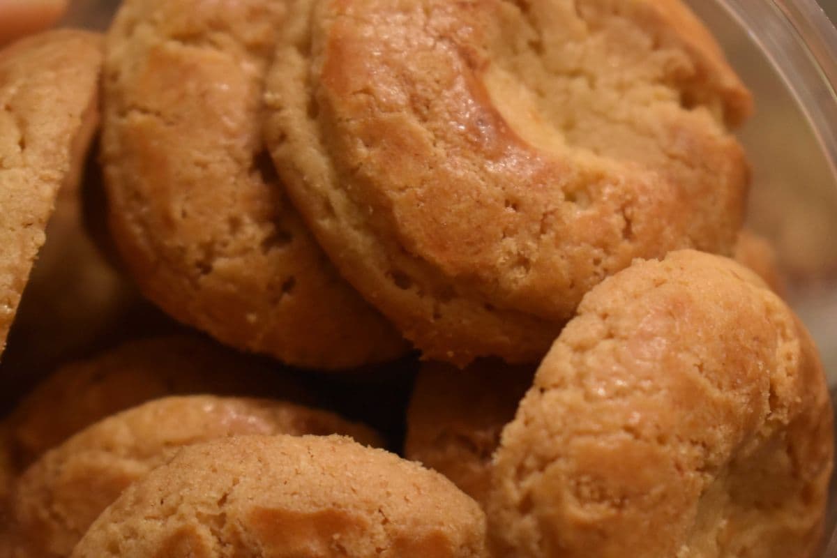 Mini Walnut Cookies