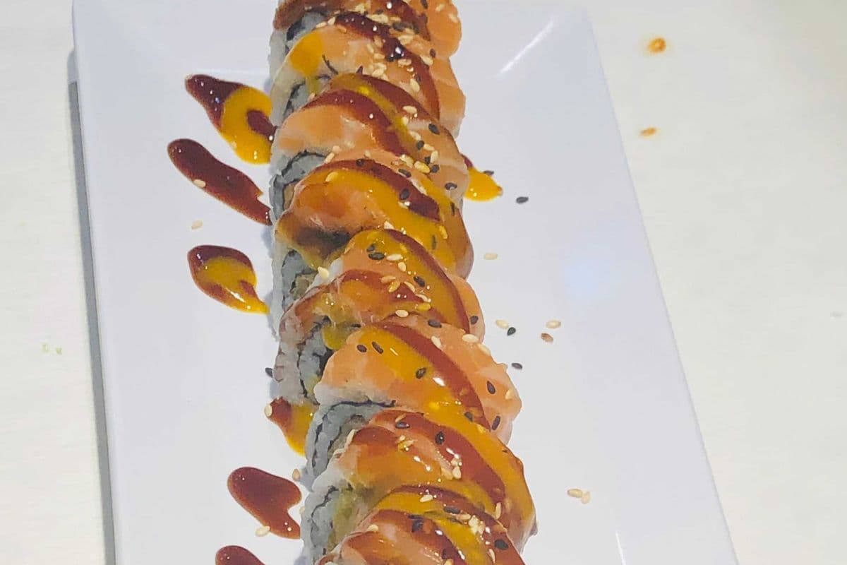 128. Red Dragon Roll (10 pcs)