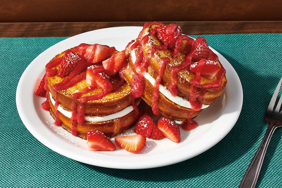 Berry-Stuffed French Toast A La Carte (950 Cals)