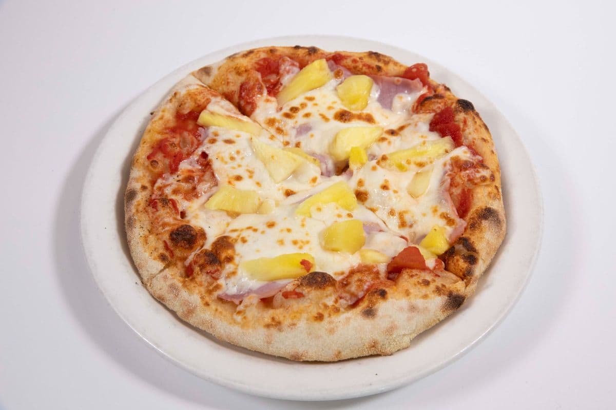 Kid's 8" Ham + Pineapple Pizzetta