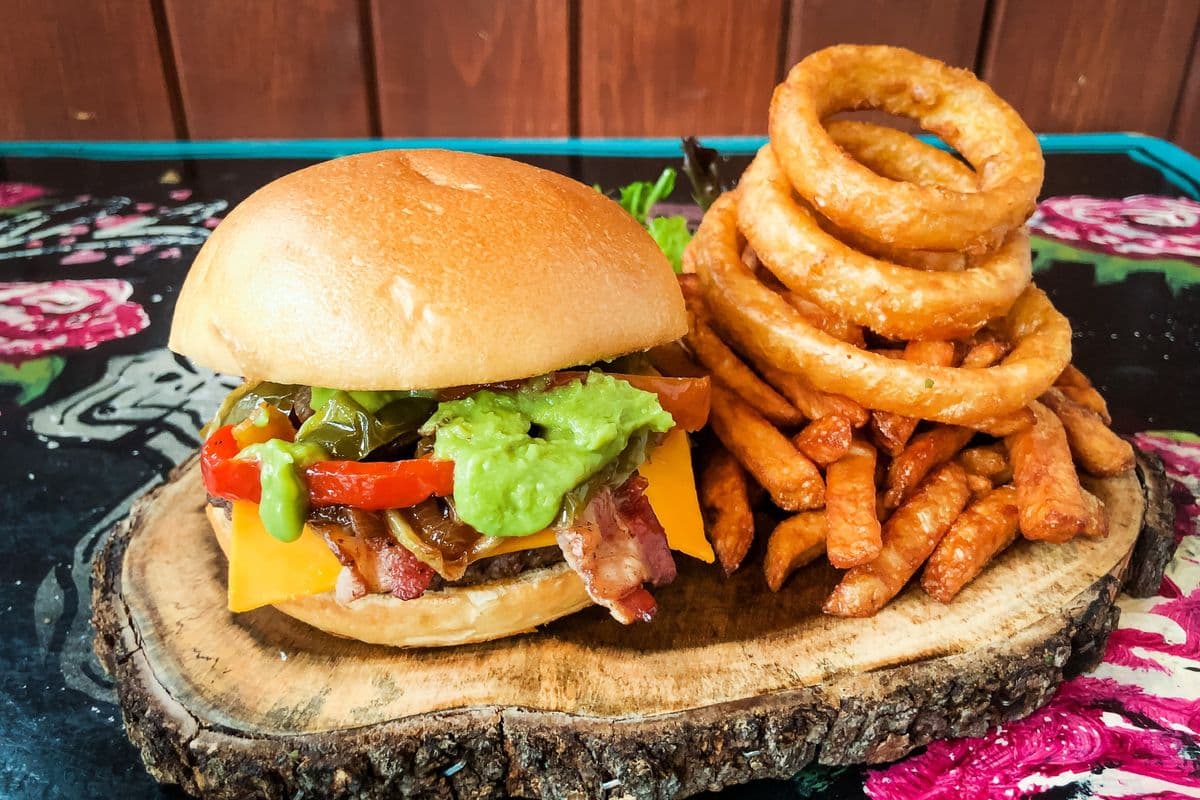 Plat burger Le Lili / The Lili Burger Plate