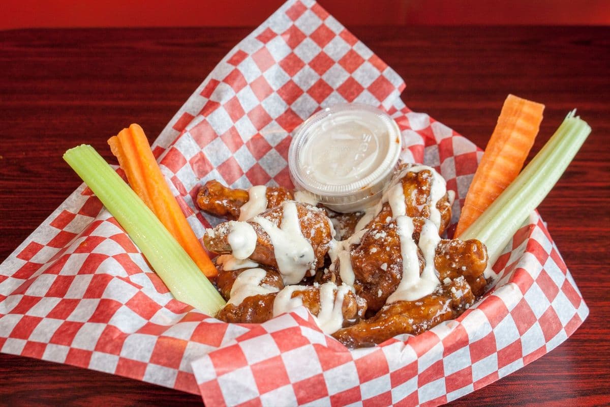 Wings (1/2 lb)