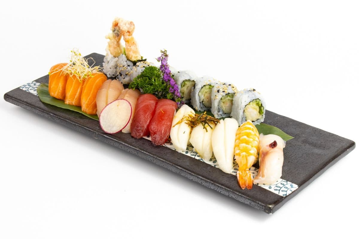 Sushi Dinner B (20 pcs)