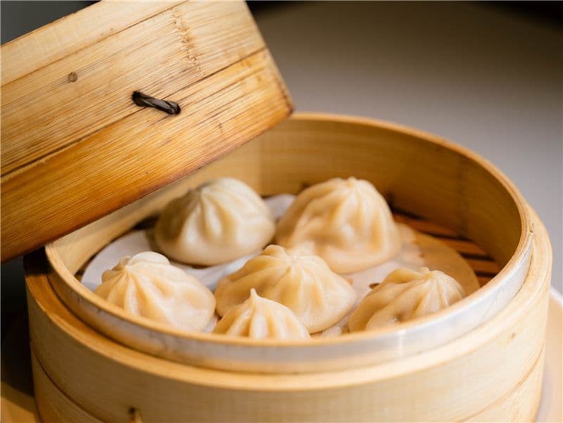 K01 Steamed Pork Soup Dumplings 6pcs K01 小籠包6pcs