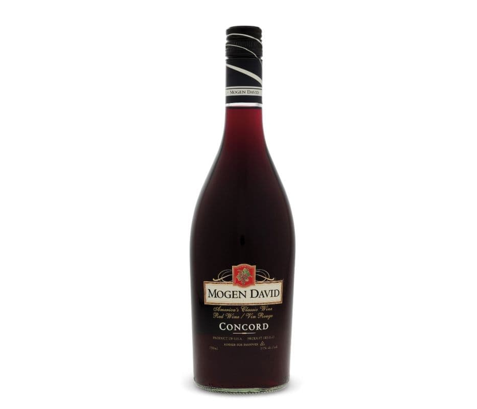 Mogen David Concord Grape ( Red Wine) (750 ml)