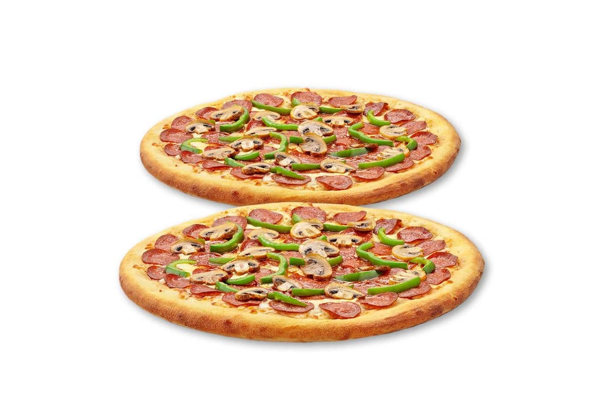 Deux Pizzas Petites Toutes Garnies / Two Small All Dressed Pizzas