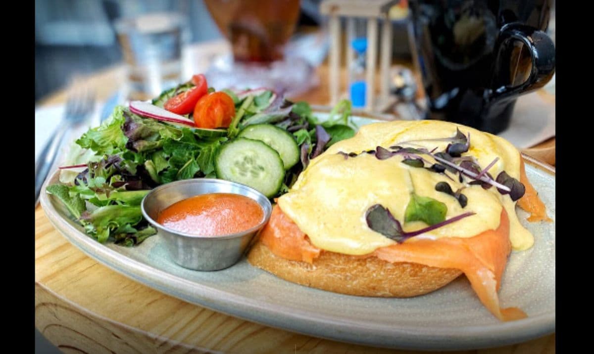 Smoked Salmon Benny