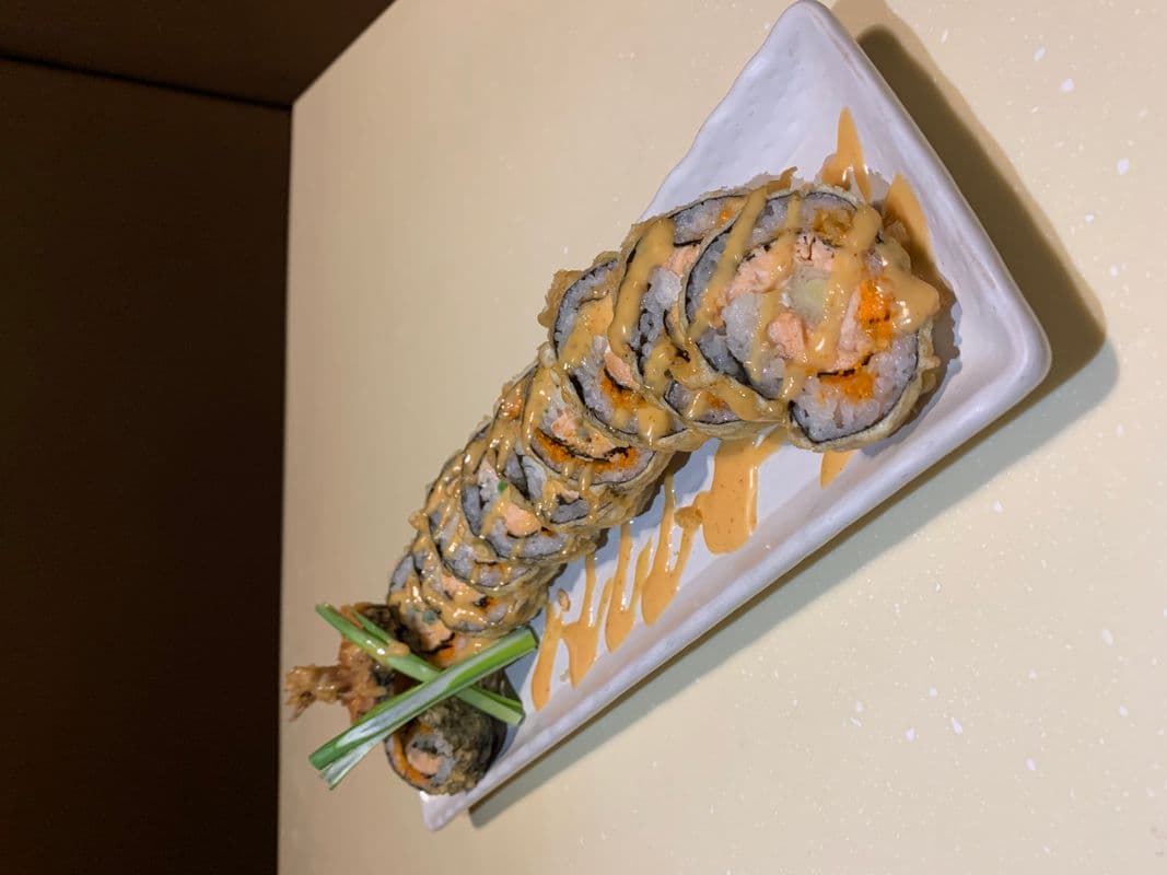 Dragon Maki (8 pcs)