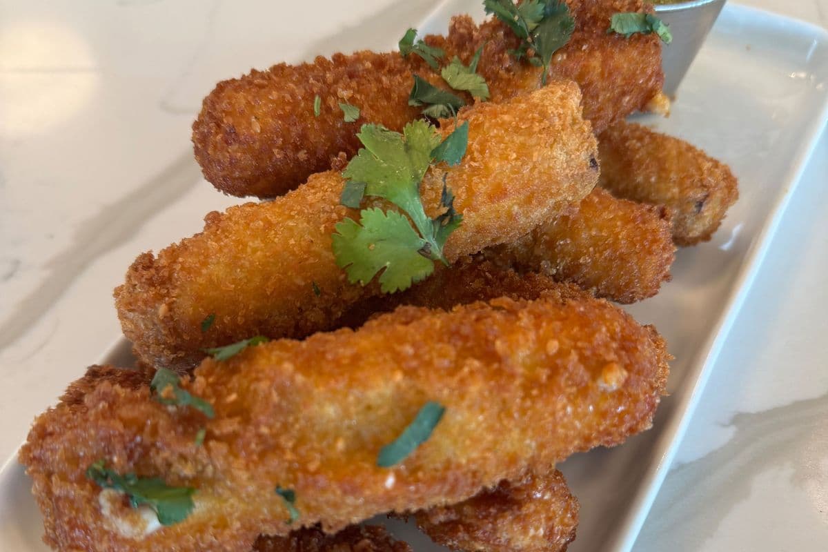 Fried Cheese Tequeños - 8 Pieces (8 Pieces)