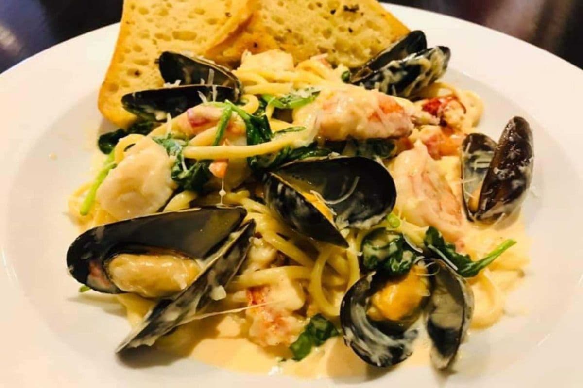 Lily's East Coast Seafood Linguine