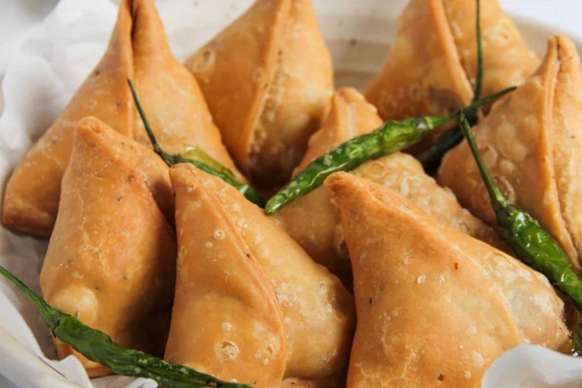 Vegetable Samosa (1pc)