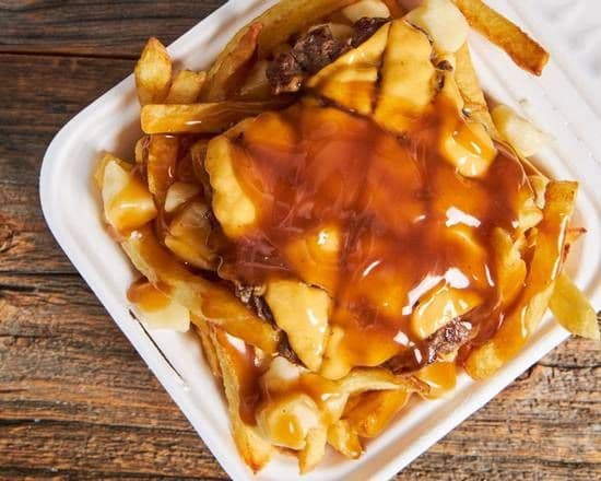 Cheeseburger Poutine