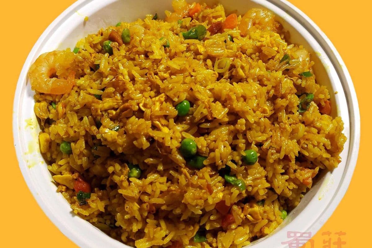 R3. Northern Curry Fried Rice