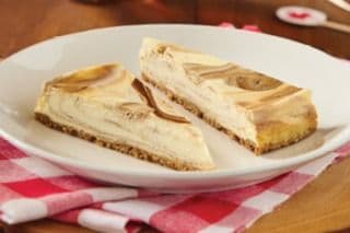 P72. Maple Cheesecake (2 pc)