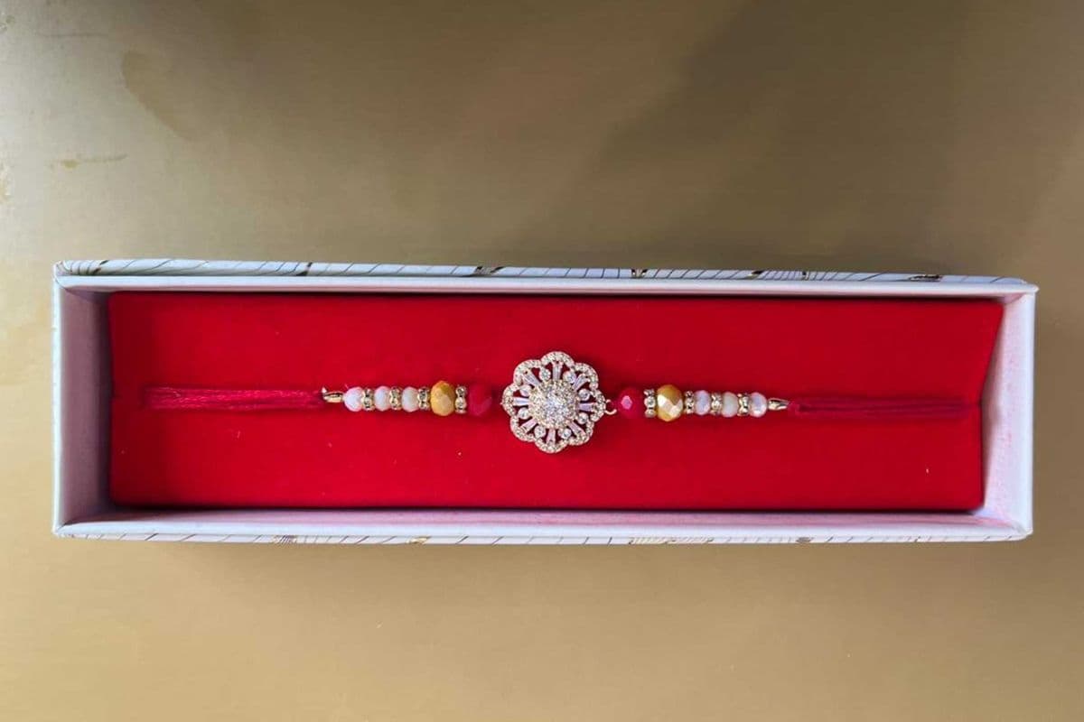 Premium Rakhri Naksh