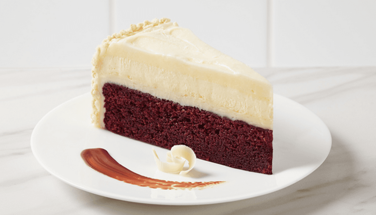 Red Velvet Cake Cheesecake