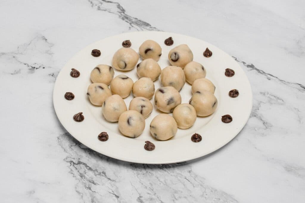 Cookie Dough Balls (No Bake)