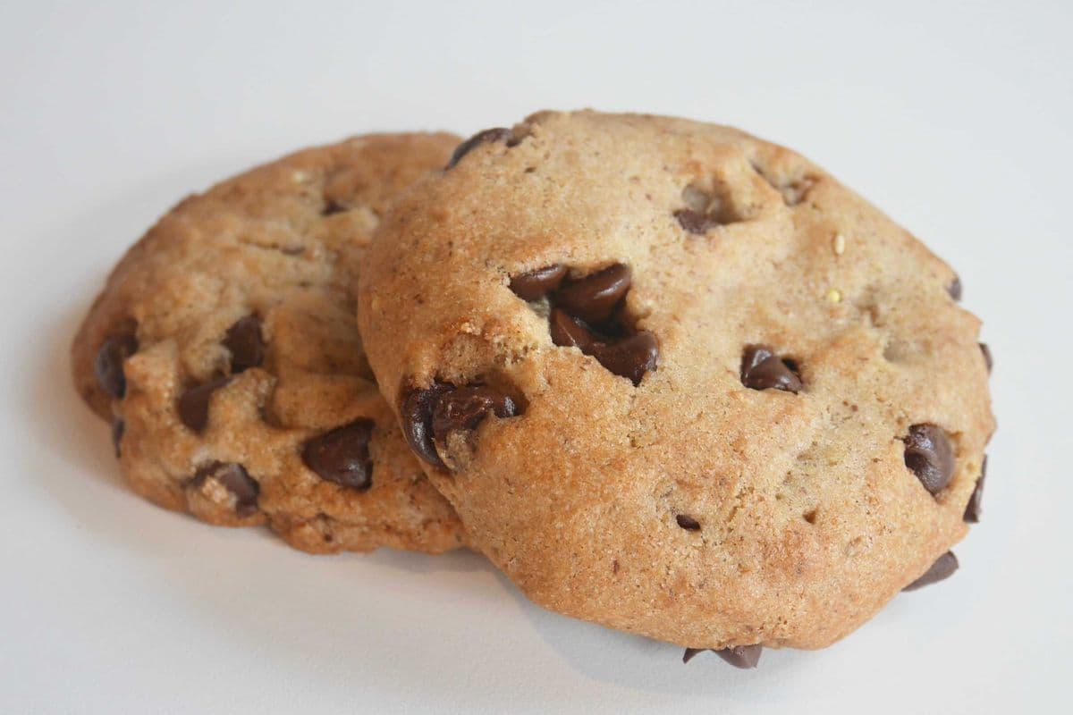 Hearty Chocolate Chip Cookie - Vegan