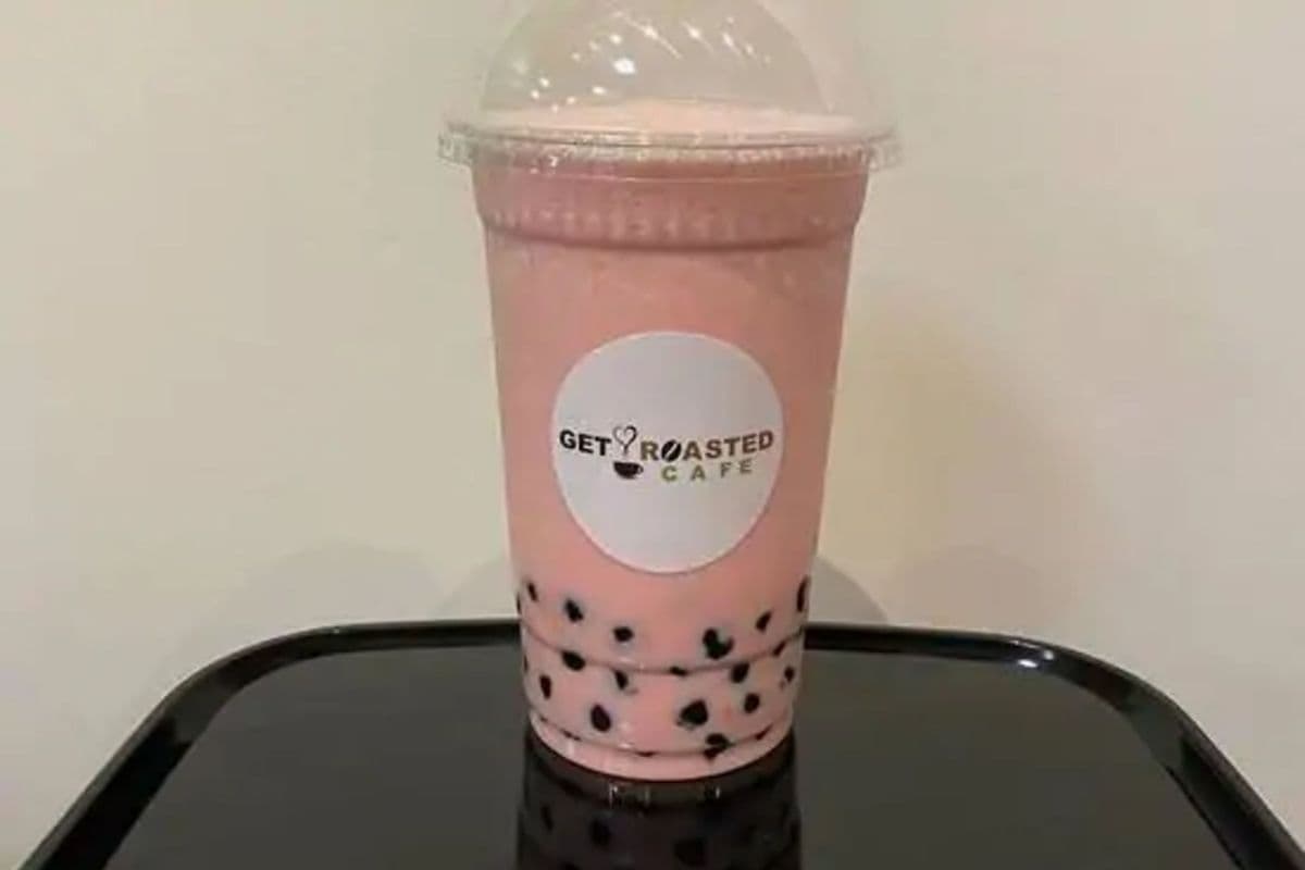 Strawberry Bubble Tea (with Milk)