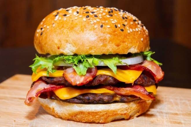 Le Cheese Bacon Bigger Double / The Cheese Bacon Bigger Double