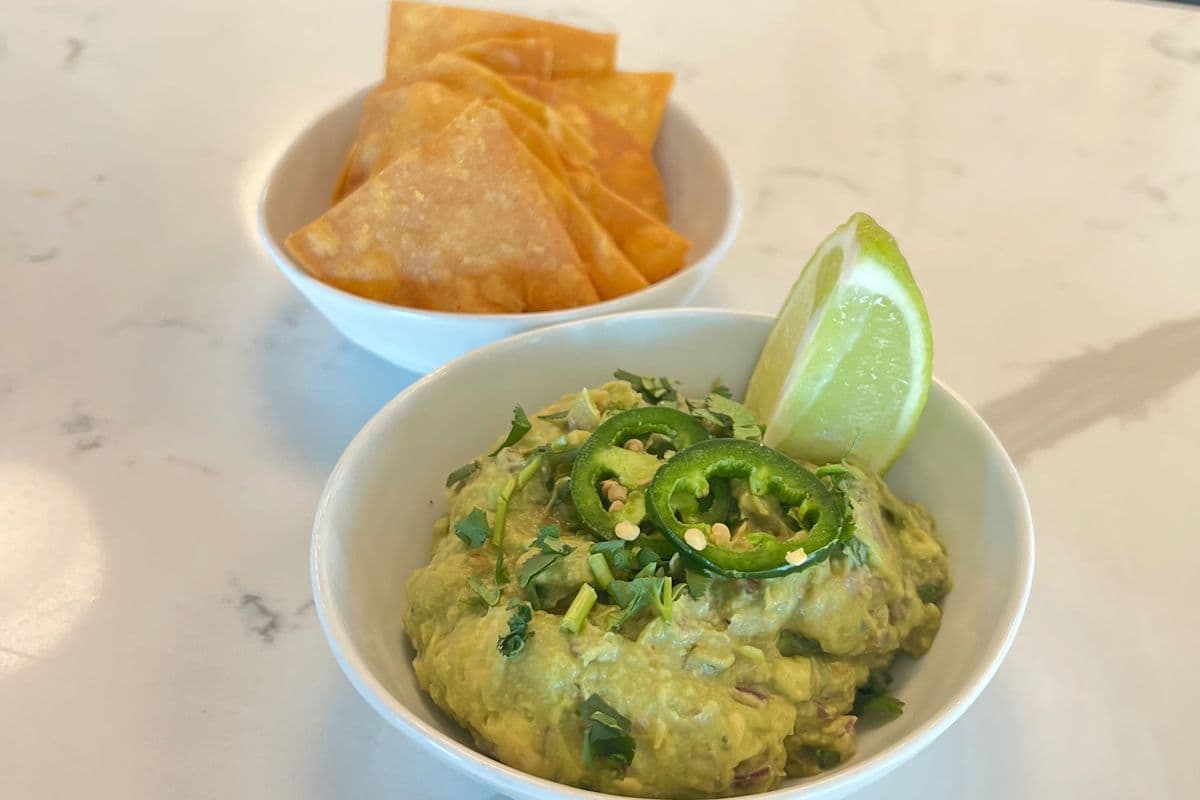 Guacamole + Chips GF