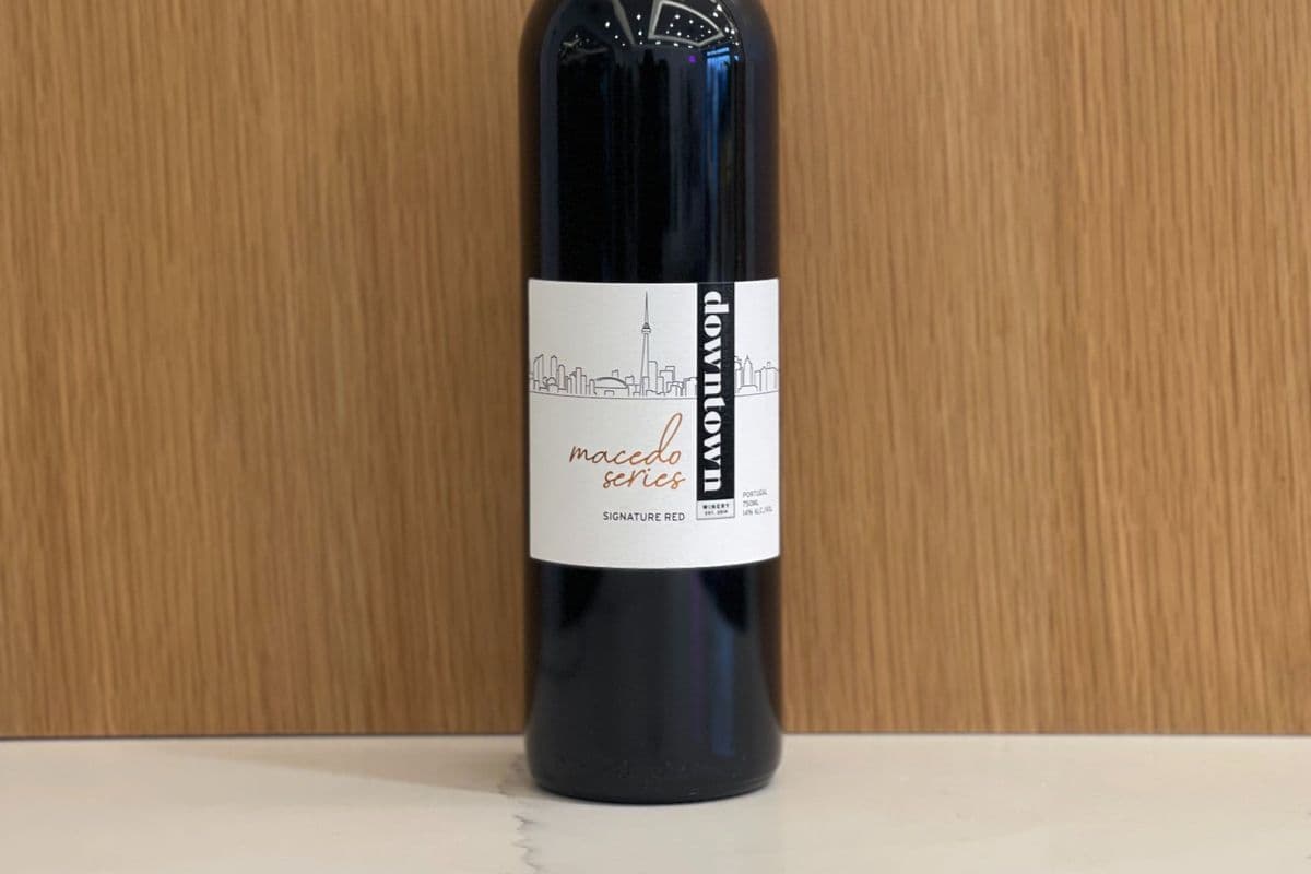 Macedo Series - Signature Red (1 x 750ml )