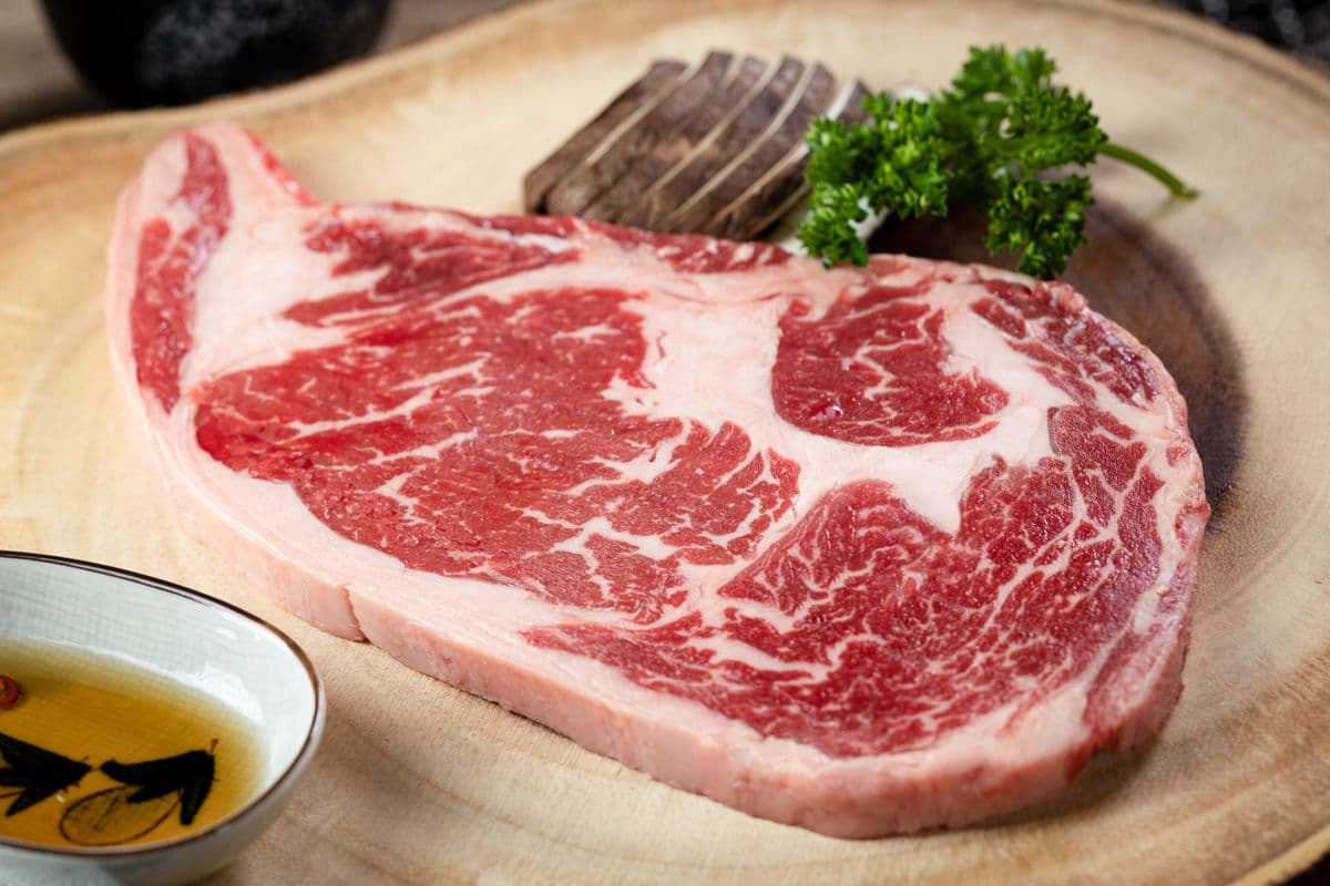 I11. Rib Eye Steak
