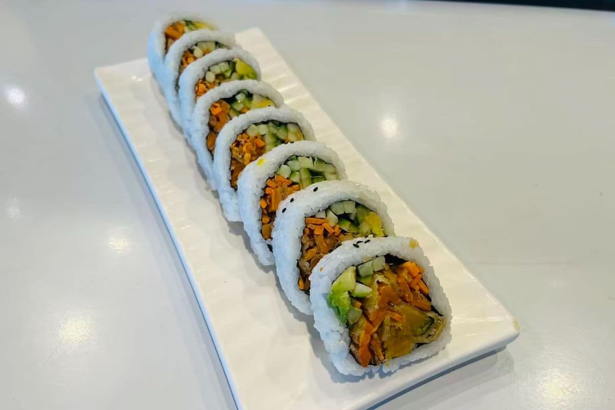 V13 Delux Veggie Roll (8pcs)(NEW)