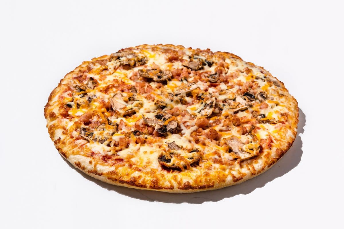 18" X-Large Canadian Pizza