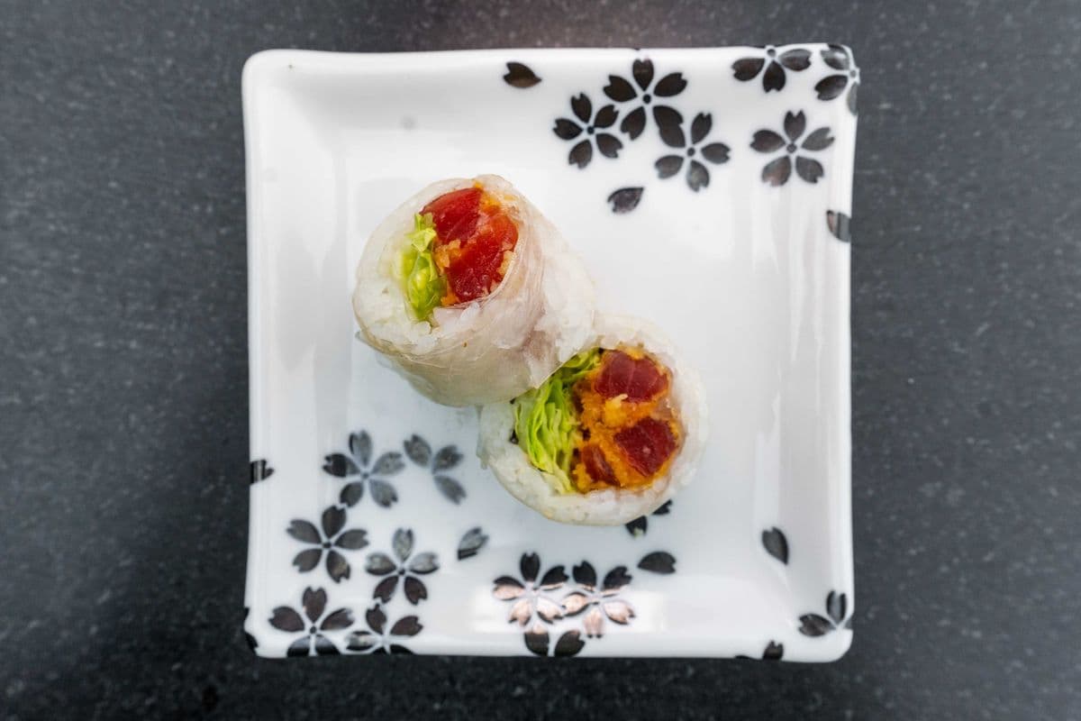 Tempura Spring Maki with Tuna (6 pcs)